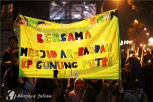 Teriakan kebahagiaan menyambut datangnya Bulan suci ramadhan