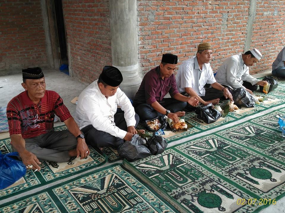 Gampong Pasar Kota Bakti Peringati Maulid  Kabar Desa