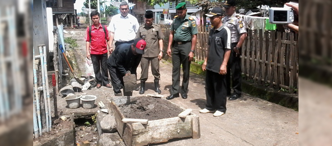 Persiapan Peletakan Batu Pertama Dana Desa / Foto : Agum