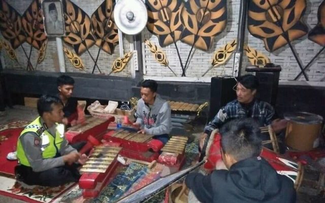 Bripka. Parsuji Bhabinkamtibmas Desa Pandesari Pujon