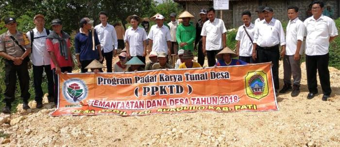 Program Padat Karya Tunai (PKT)